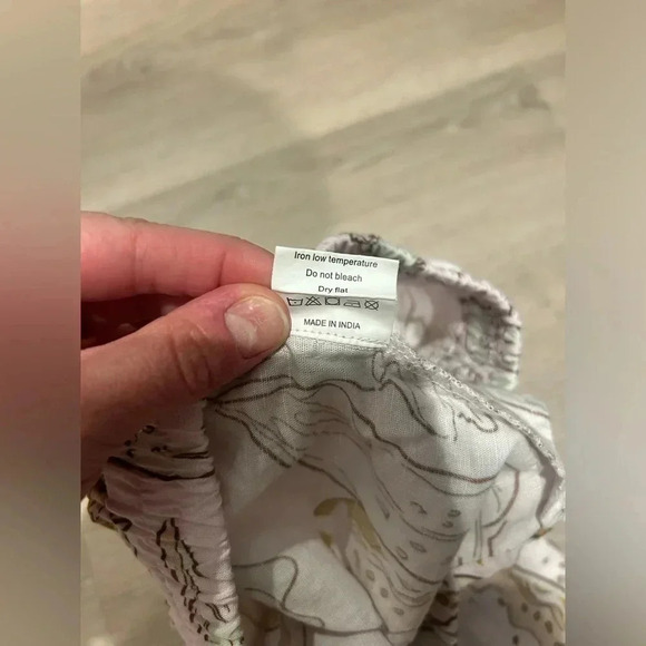 LAS SURENAS Amor Green Shorts / Size XS / - Picture 6 of 7